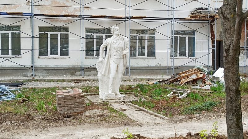 Затерянный Пушкин: куда делись памятники поэту во Владимире?