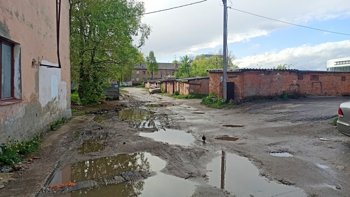 Улица Горького дорога лужи ямы