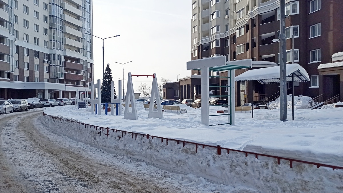 Проспект Ленина площадка двор Танеево-парк
