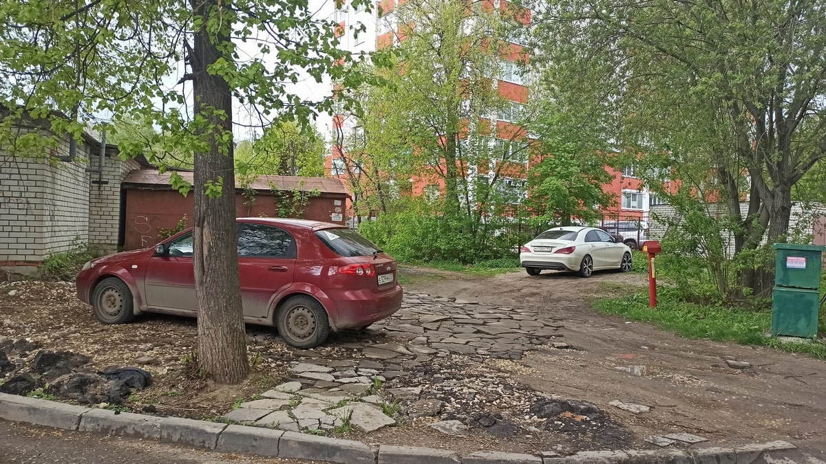 Улица Горького парковка