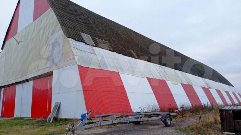 Под Суздалем продают ангар для самолетов