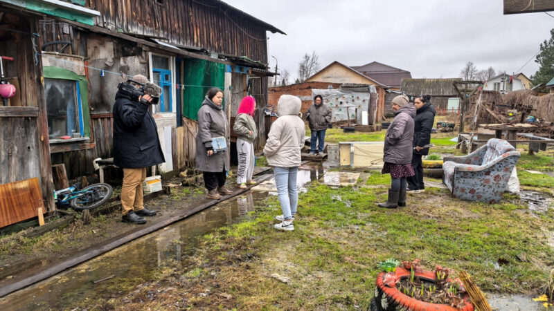 «Даже жить не хочется уже». Судогодцы гниют в аварийках без надежды на лучшее