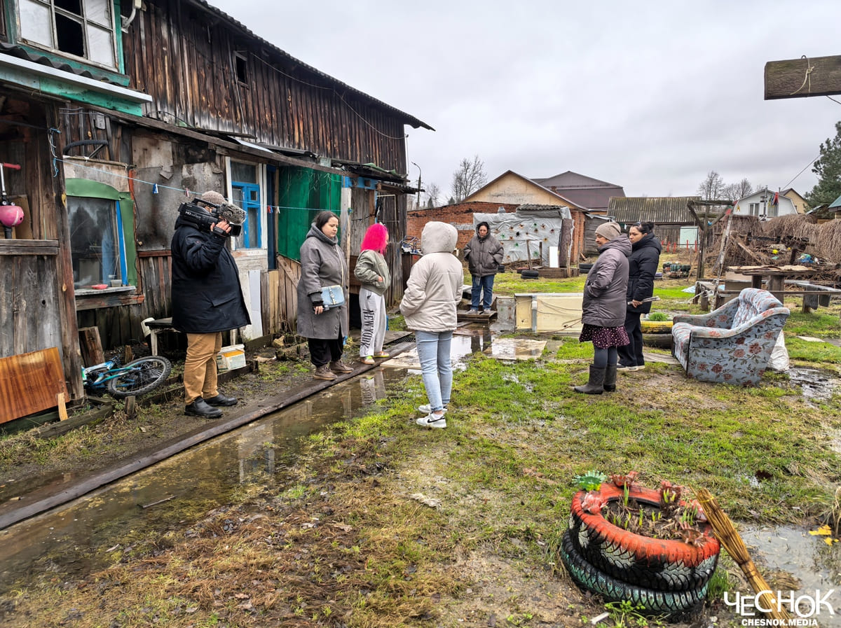 «Даже жить не хочется уже». Судогодцы гниют в аварийках без надежды на лучшее