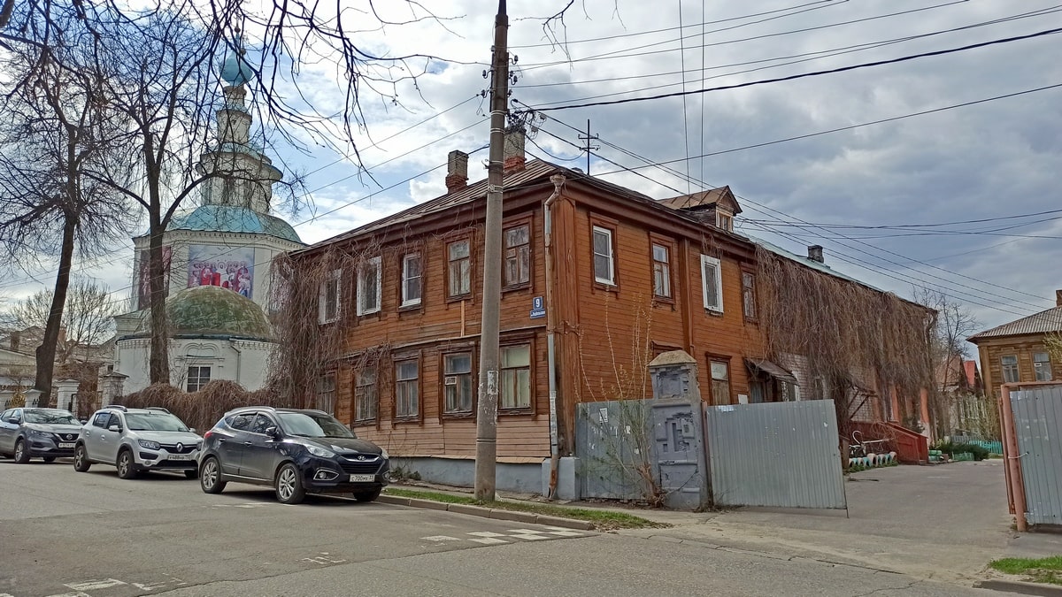 Два аварийных дома в центре Владимира расселят по суду