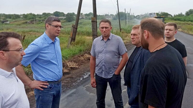 Владимирская область отремонтирует дороги и школы в Докучаевске