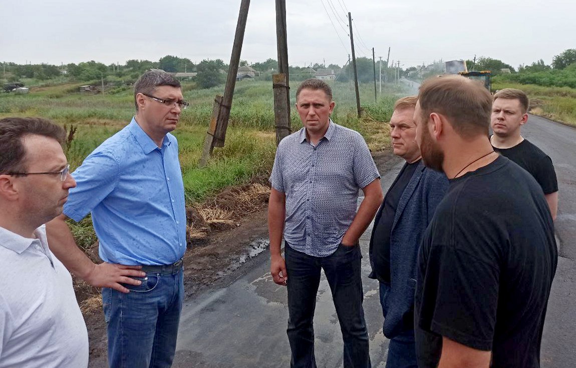 Владимирская область отремонтирует дороги и школы в Докучаевске