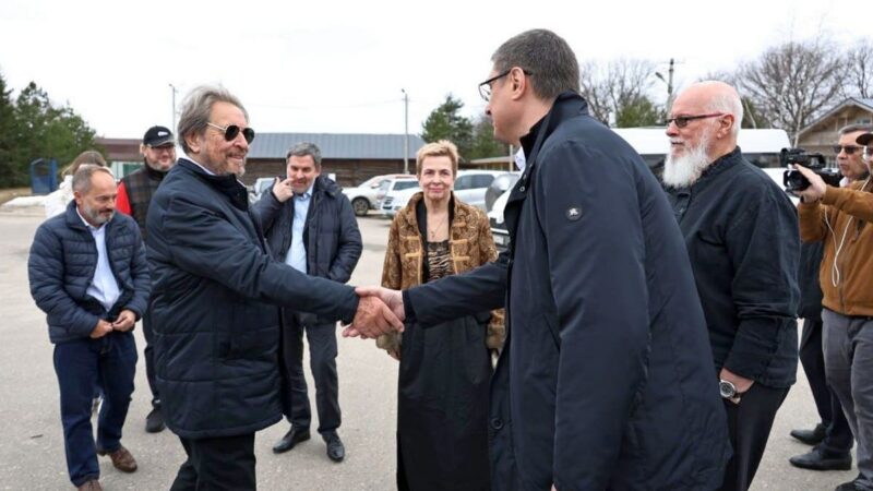 Владимирцы потребовали отставки Авдеева после общения с Эрролом Маском