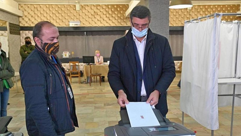 Авдеев обещал не блокировать конкурентов на выборах губернатора
