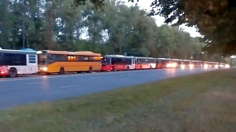 На заправку во Владимире произошло великое стояние автобусов