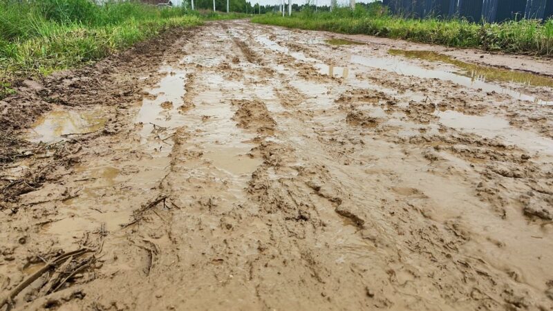 Жители владимирских сел борются с бездорожьем и чиновниками