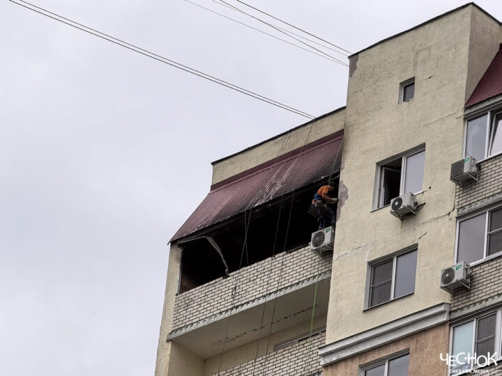 Во Владимире третий дрон врезался в многоэтажку