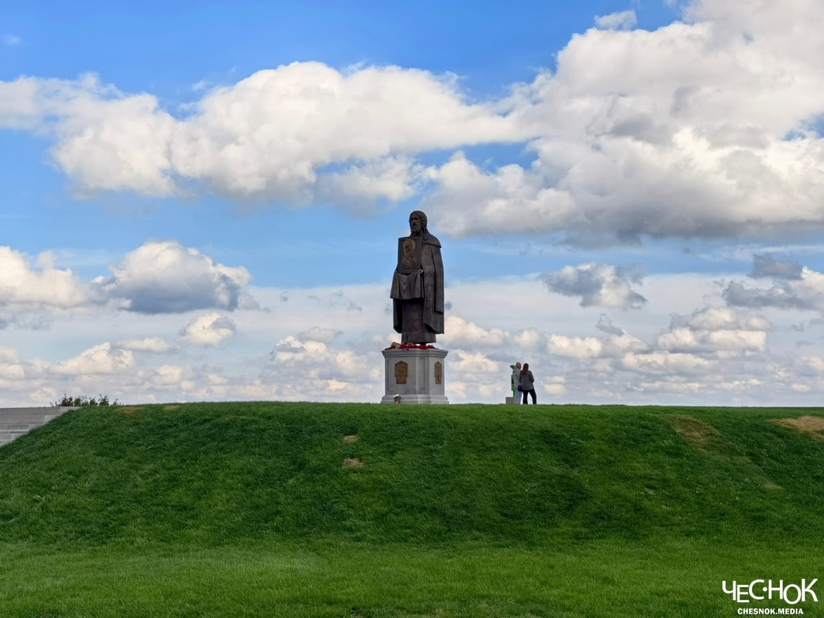 Боголюбский памятник 2