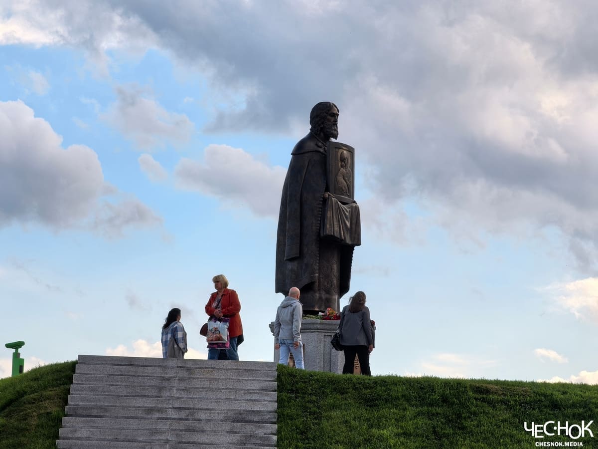 Боголюбский памятник 2