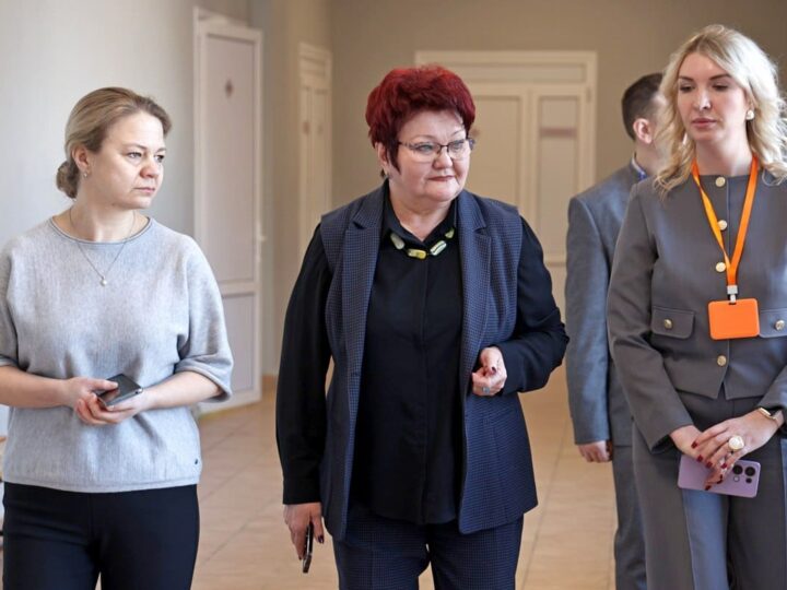 Министр образования больше не даст чиновникам себя обмануть