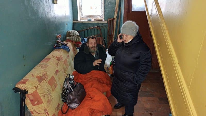 Во Владимире инвалид остался жить под лестницей в общежитии