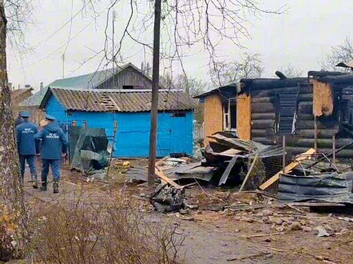 Появились кадры после падения украинского дрона на дом