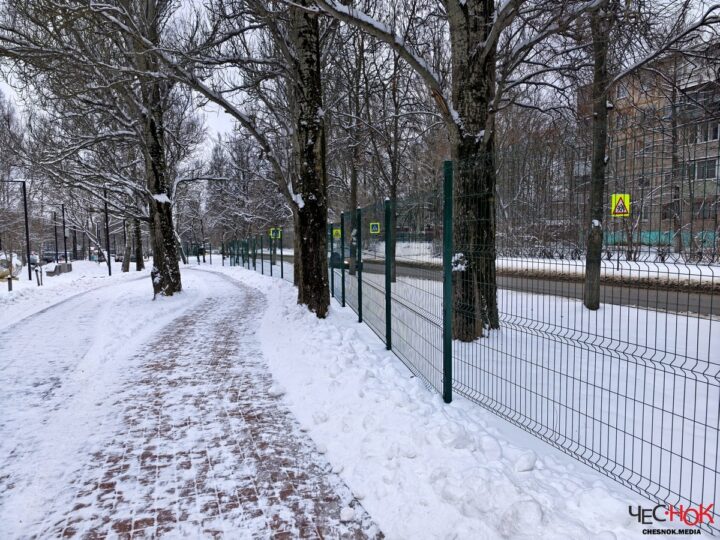 Бульвар художника Иванова изуродовали забором