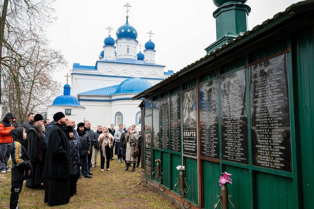 Во Владимир приехала фронтовая часовня с Донбасса