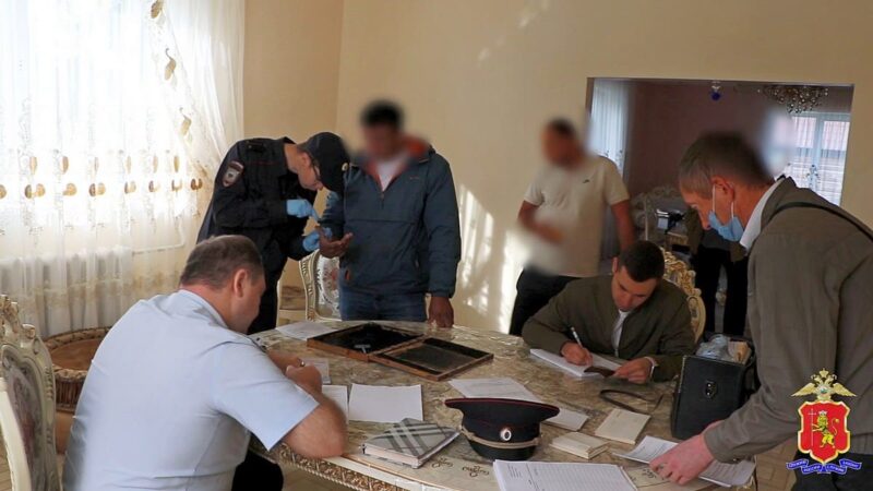 В Петушинском районе силовики нагрянули в цыганский табор