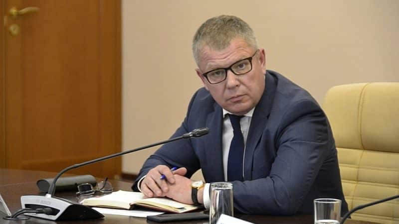Единороссы узаконили нелегальный бизнес вице-спикера ЗС