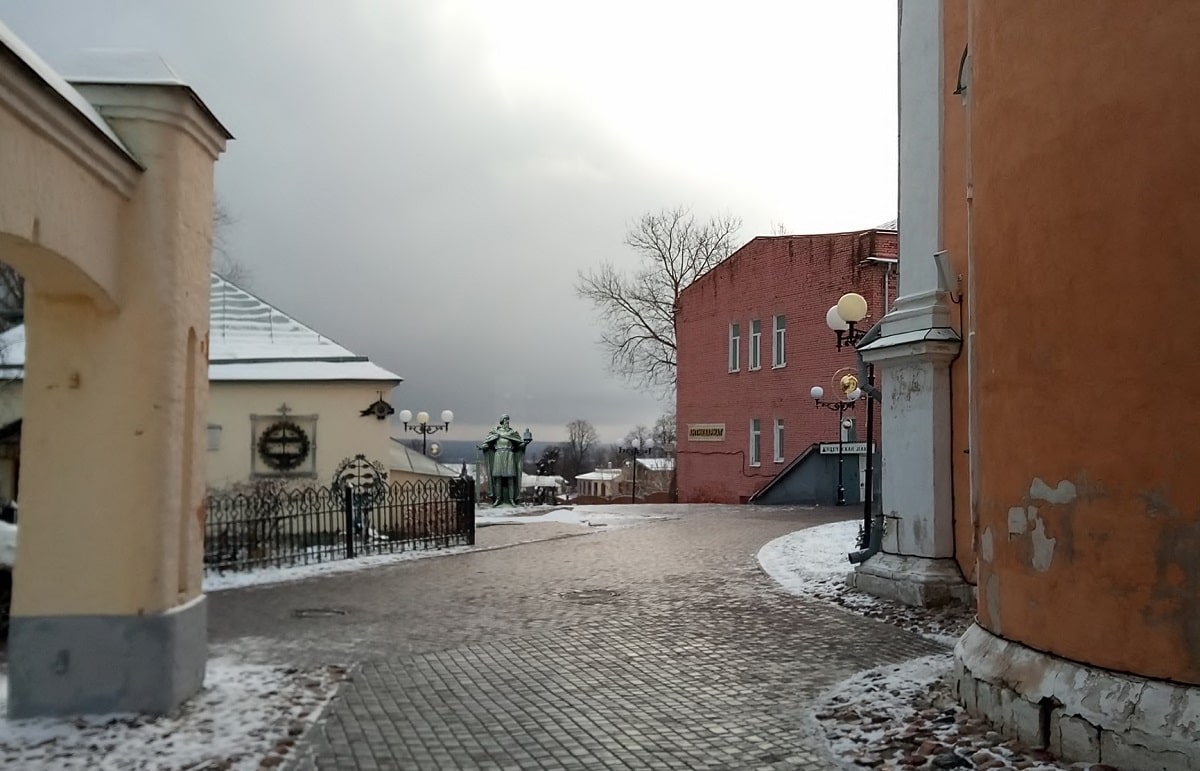 Долгорукий смотровая Георгиевская памятник-min