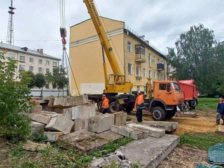Мэрия Владимира сносит недостроенный дом-вставку на Горького