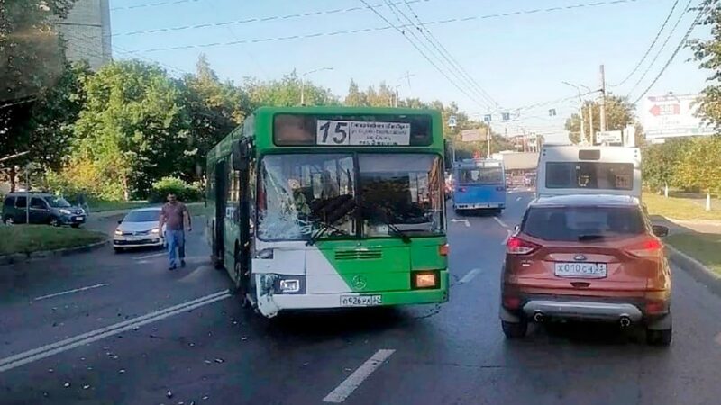 Во Владимире очередной автобус попал в аварию
