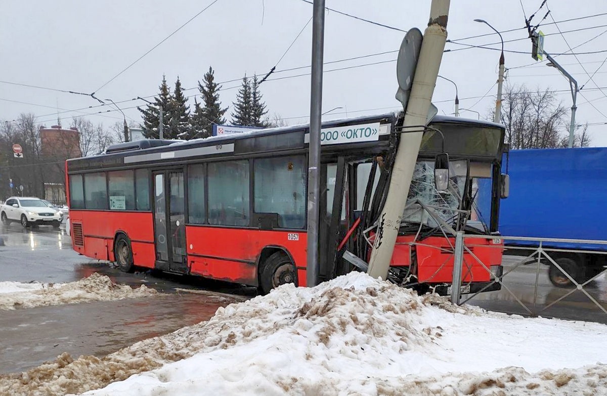 Во Владимире в ДТП попали четыре автобуса за два дня