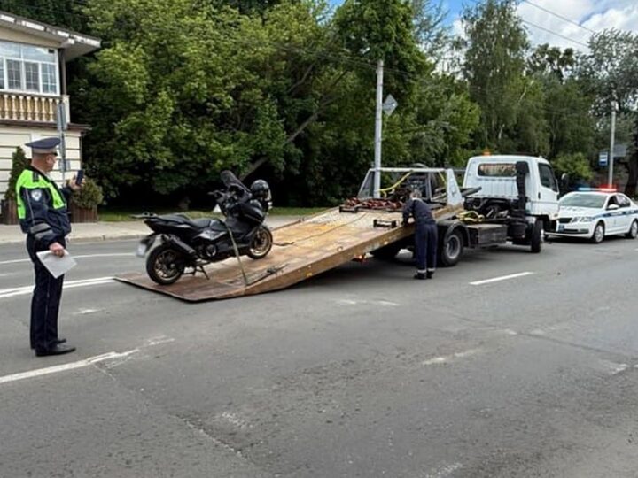 Во Владимире мотоциклист сбил двоих детей на переходе