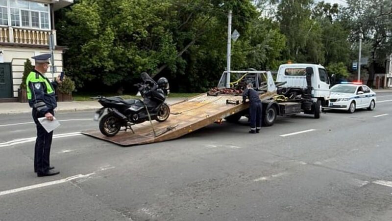 Во Владимире мотоциклист сбил двоих детей на переходе