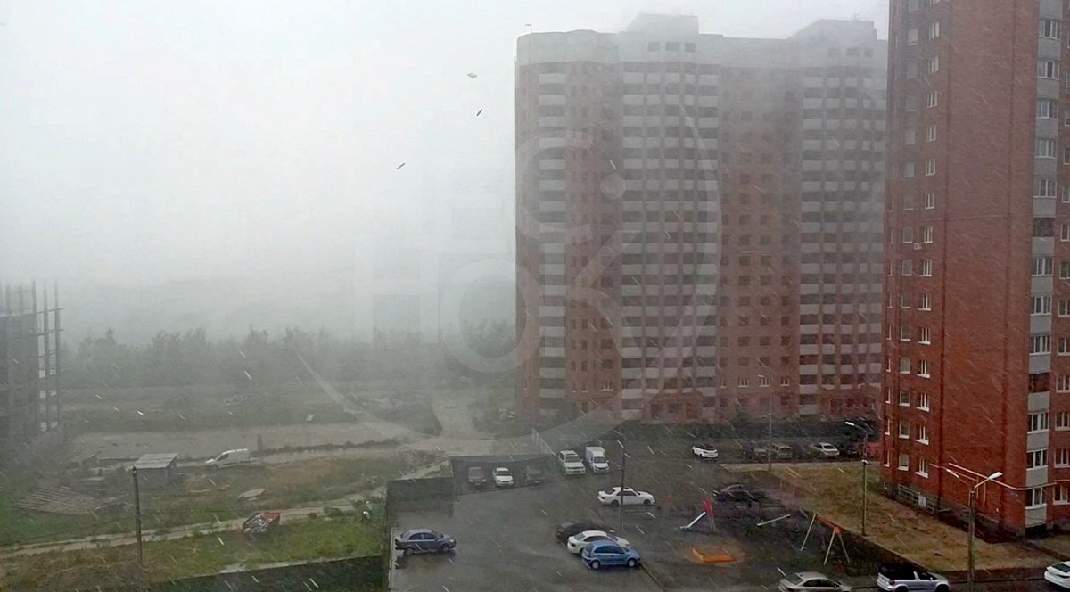 Во Владимире штормом сорвало крышу ЖК «Дуброва-парк 2»