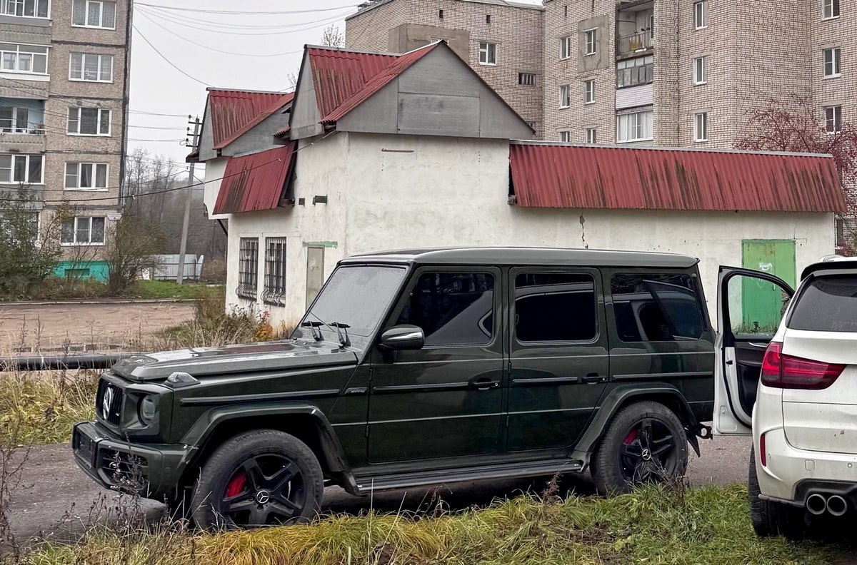 У мажора из Александрова отобрали «Гелендваген» за наезд на полицию