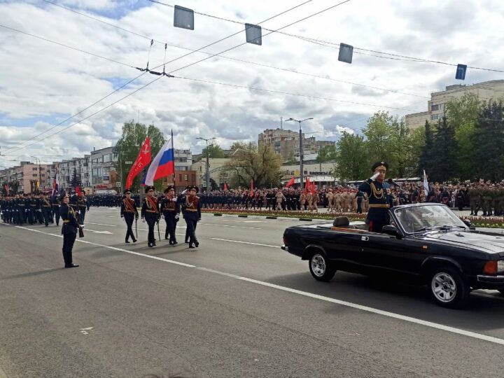 Во Владимире прошел парад Победы