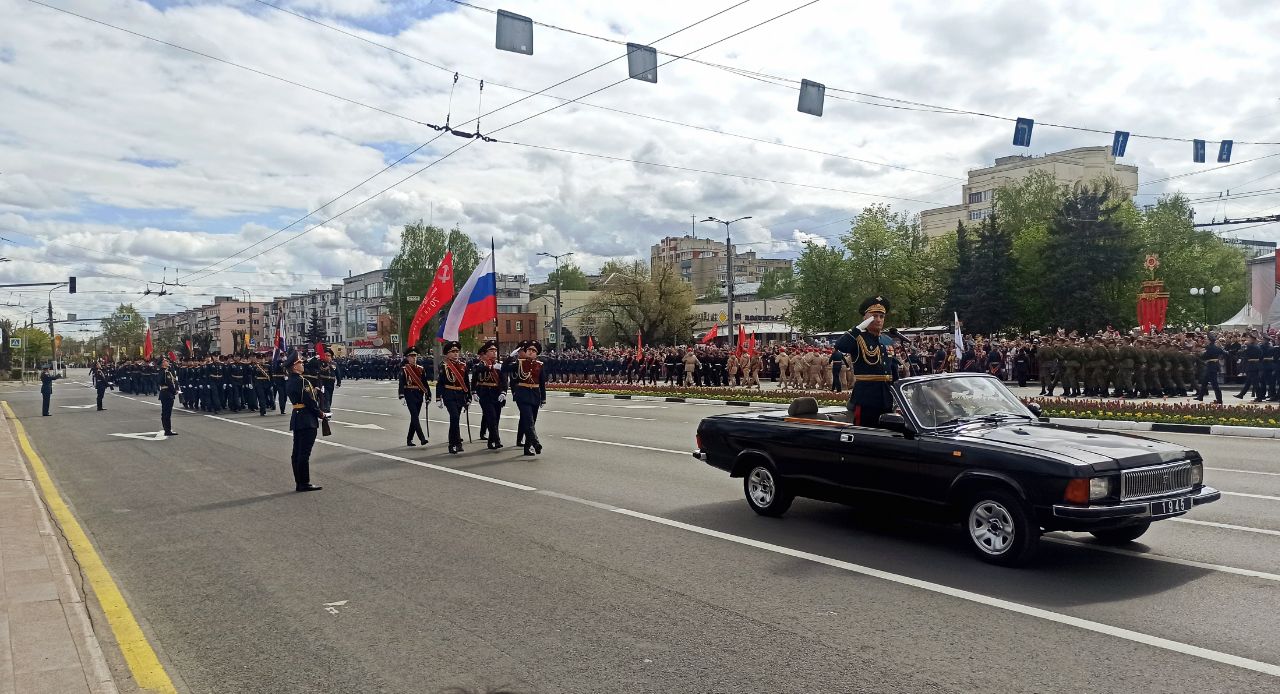 Во Владимире прошел парад Победы