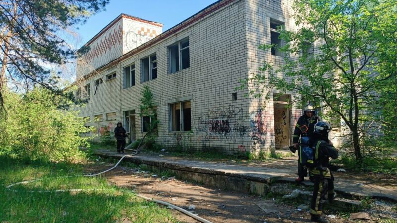 В ковровской больнице произошел пожар из-за сжигания мусора