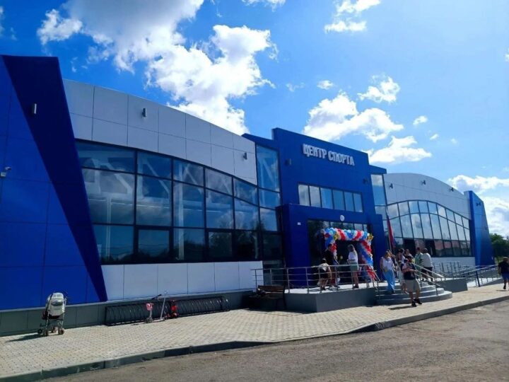 ФОК в Первомайском открыли с годовым опозданием
