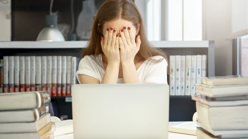 Владимирскую школу оштрафовали за непристойные дипфейки с ученицей