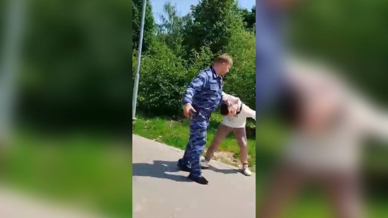 Полиция проверит видео со злым охранником в «Добросельском»