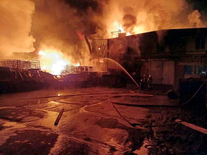 Беспилотники вызвали пожар в Камешковском районе