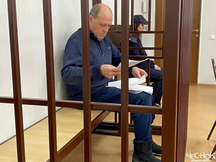 Экс-министра Янина заподозрили в наличии недвижимости в Испании