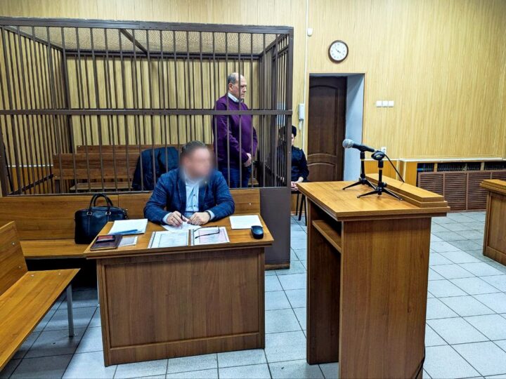 Арестованного министра здравоохранения Валерия Янина отпустили домой