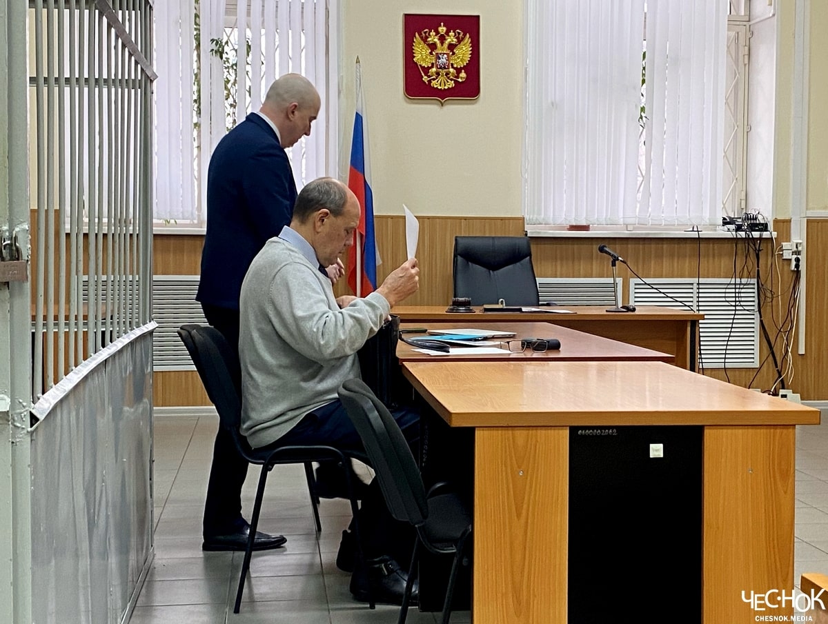 Министру Валерию Янину продлили домашний арест в служебной квартире