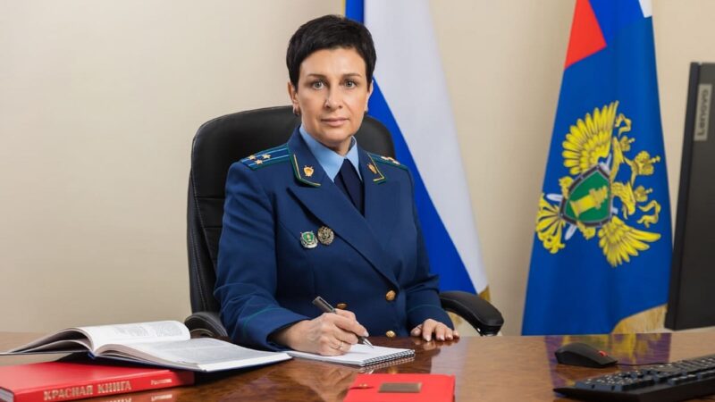 Новый областной прокурор будет одет в женское