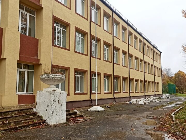Проблемную школу в Вязниках обещают сдать к новому учебному году