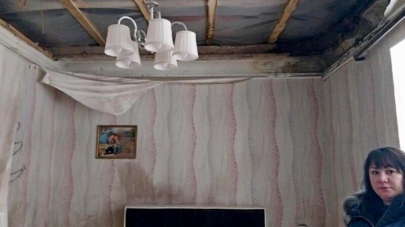 В Карабаново в ипотечной квартире обрушился потолок