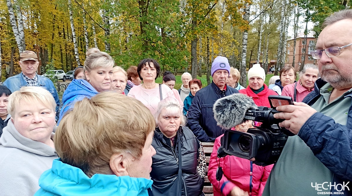 «Жить так нам уже надоело». В Александровском районе жители брошены властью