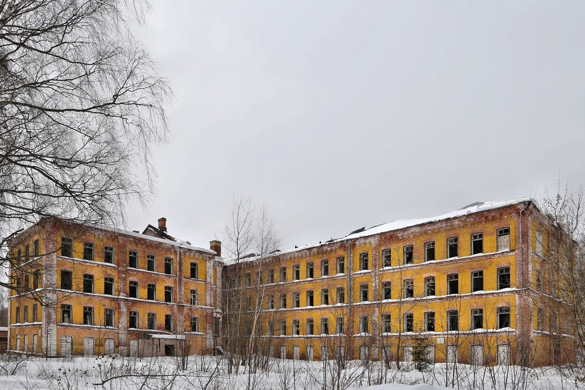 В Карабаново продали здание текстильного училища