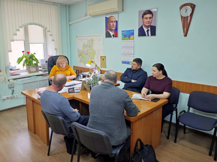 В Киржаче за миллион рублей отремонтируют кабинет главы района