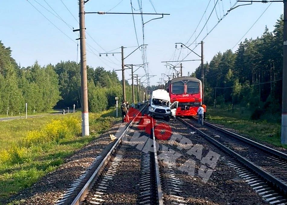 В Киржачском районе поезд сбил «Газель» на переезде