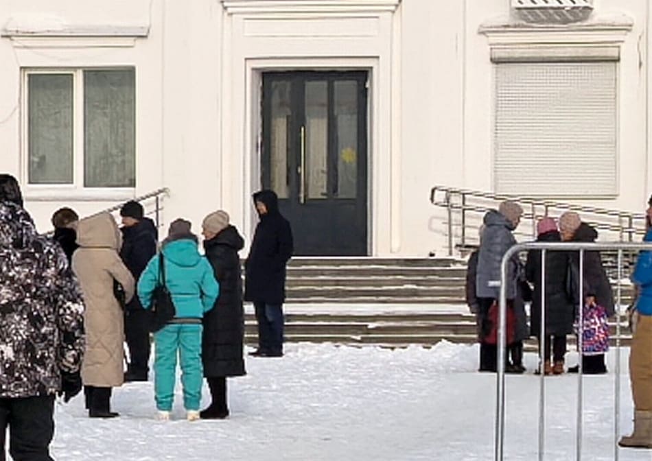 Кольчугино администрация дверь